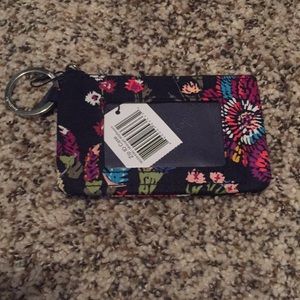 Vera Bradley Accessories - NWT Vera Bradley ID Badge Holder/Wallet Vera Bradley Accessories - NWT Vera Bradley ID Badge Holder/Wallet
